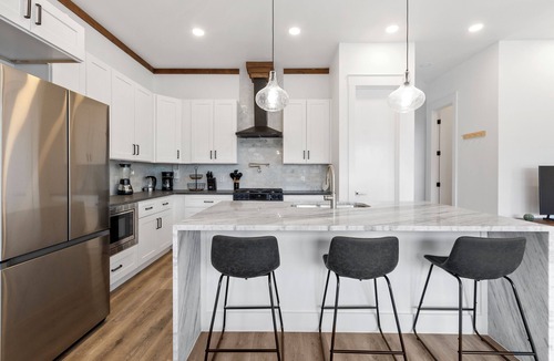 Garden Oaks House | Spacious, modern house with loft, 15 min from Downtown Houston