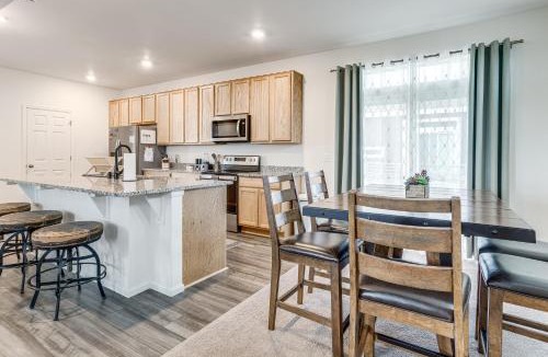 Aurora House | Spacious & Modern! New Home Near Gaylord Rockies