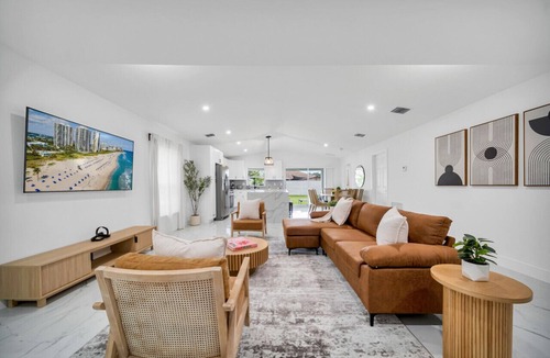 Lake Worth House | Spacious & Modern Brand New Home