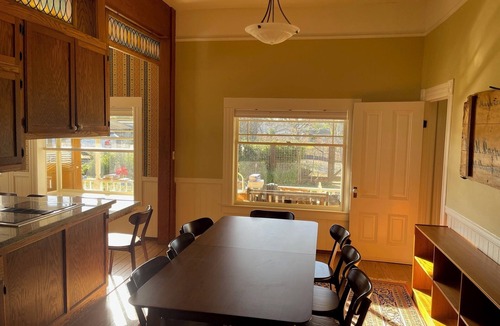 Oakley House | Spacious modernized 5-bedroom farmhouse on vineyard