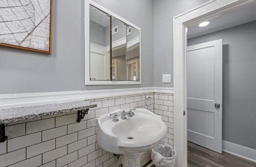 Neartown Apartment | Spacious Montrose Apartment Close to Downtown Houston