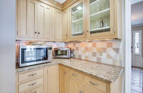 Mount Kisco House | Spacious Mount Kisco Home < 1 Mi to Downtown!