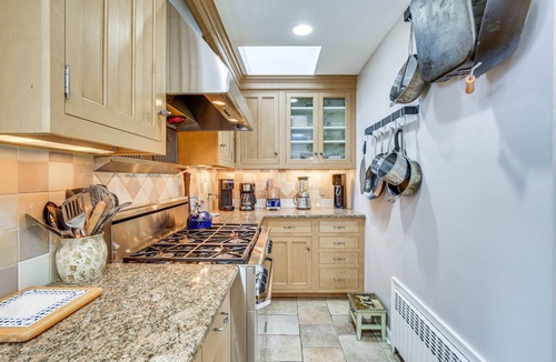 Mount Kisco House | Spacious Mount Kisco Home < 1 Mi to Downtown!