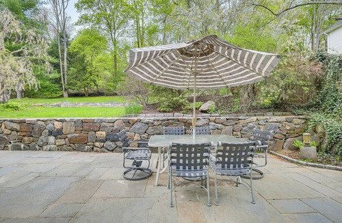 Mount Kisco House | Spacious Mount Kisco Home < 1 Mi to Downtown!