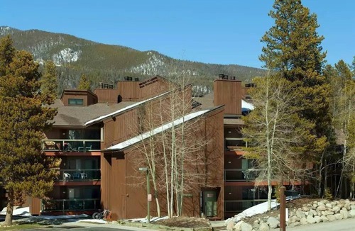 Keystone Condo | Spacious Mountain Condo with a Fireplace