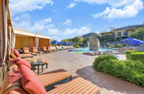 North Mountain Hotel | Spacious Mountain Resort Room w/Seven Pools & Private Cabanas