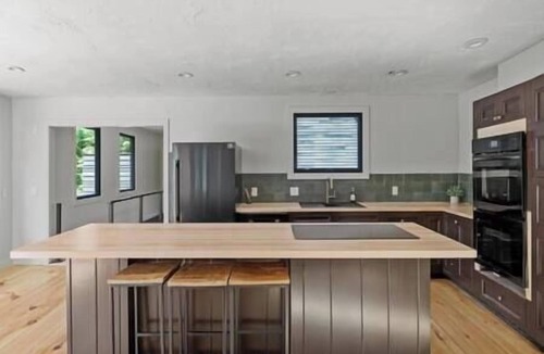 Moscow House | Spacious Mountain Retreat set on 7 acres & Pond