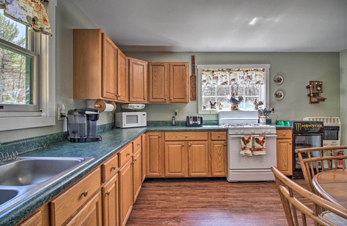Athol Cabin | Spacious Mtn Cabin on 7 Private Acres in Athol!