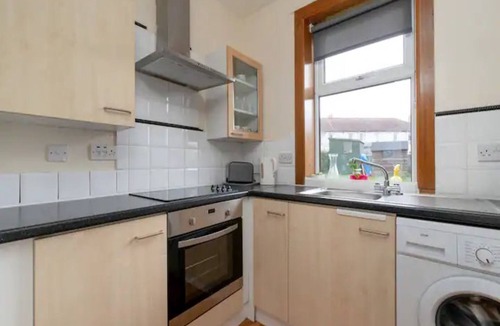 Ellemford House | Spacious Murrayfield Flat - Pass the Keys