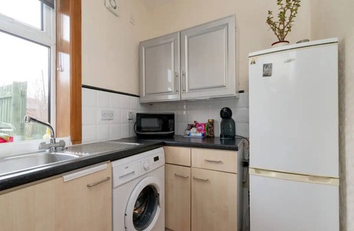 Ellemford House | Spacious Murrayfield Flat - Pass the Keys