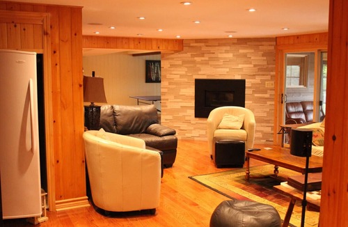 Seguin Cottage | Spacious Muskoka Cottage on Lake Joseph w Boathouse