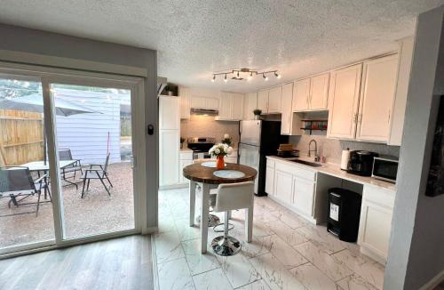 Northeast Houston Apartment | Spacious n Cozy 3 Bedroom/15 min from Downtown