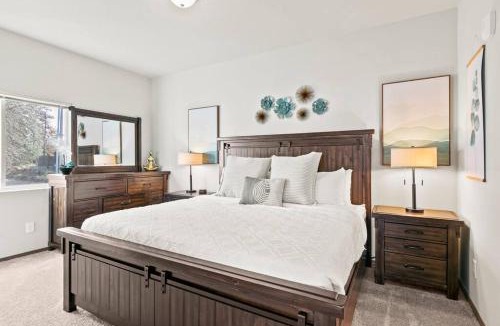 South Perry District Apartment | Spacious NEW 2 bed 2 bath apt by Downtown Spokane