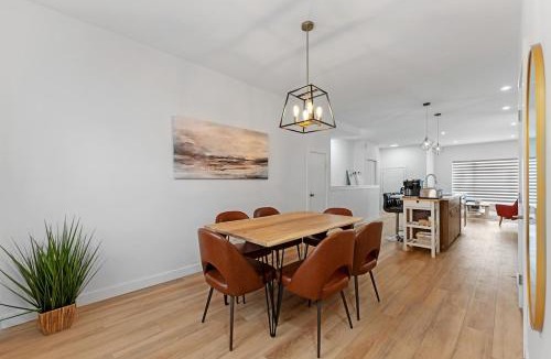 St. James Villa | Spacious new 3BR, sleeps 10, King Bed, 8min to YWG
