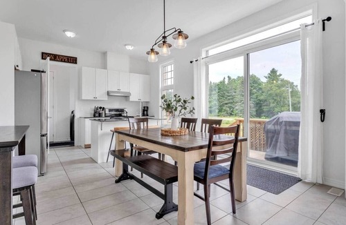 Carrying Place House | Spacious & New Prince Edward County Family Home