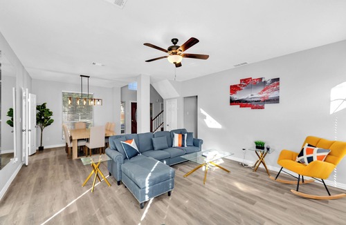 Lewisville House | Spacious & Newly Remodeled 5 Bedroom w Pool Table & Pool – 15 Min to DFW Airport