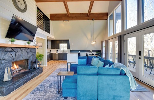 Sky Valley Cabin | Spacious & Newly Remodeled A-Frame w/2 Decks