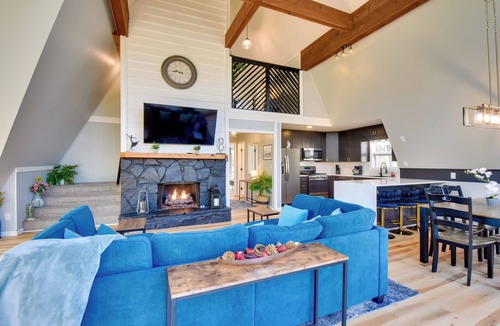 Sky Valley Cabin | Spacious & Newly Remodeled A-Frame w/2 Decks