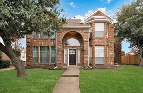 Rowlett House | Spacious Newly remodeled 5BA 3BA central location