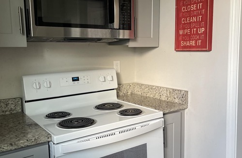 Kenner - Louis Armstrong International Airport House | Spacious Newly Renovated Townhome