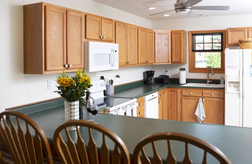 Lake Placid House | Spacious, Newly Updated Townhouse - Pinehill #12