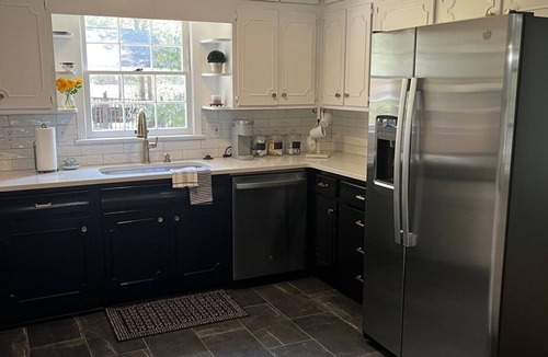 Tuscaloosa House | Spacious, newly updated, classic style close to UA campus. Sleeps 10