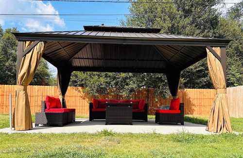 Tomball House | Spacious North Houston Getaway rental