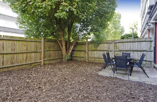 Notting Dale Apartment | Spacious Notting Hill Flat