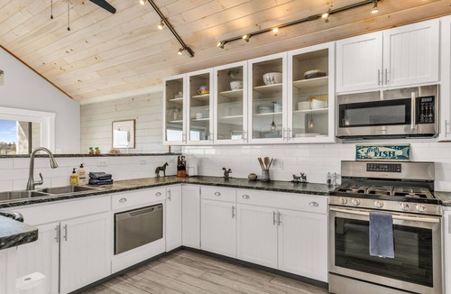 Castine House | Spacious Oceanfront Home Stunning Sunset Views