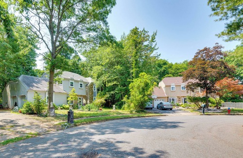 Wickatunk House | Spacious Old Bridge Home ~ 10 Mi to Jersey Shore!