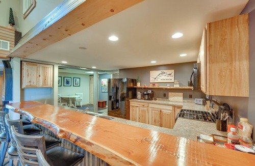 Town of Webb House | Spacious Old Forge Condo w/Patio & Fire Pit!