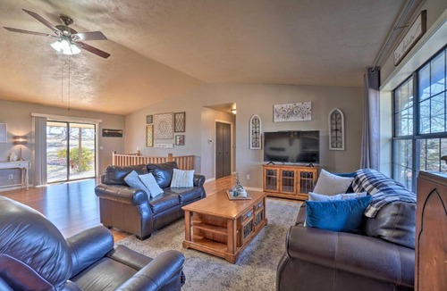 Omaha House | Spacious Omaha House w/Deck & Mountain Views!