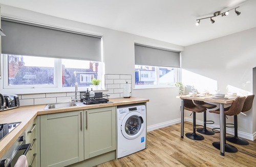 Headingley Apartment | Spacious One Bed Apt in Headingley