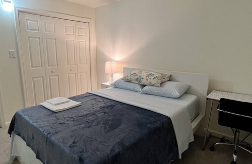 Norristown House | Spacious One Bed One Bath in a Condo