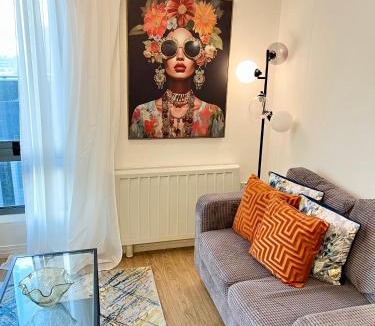 East Acton Apartment | Spacious one bedroom flat opposite station