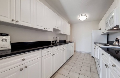 Beacon Hill Apartment | Spacious One Bedroom in Boston's West End