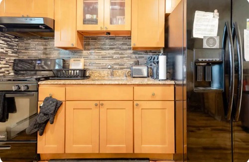 Centereach Apartment | Spacious one Bedroom Apt with private entrance