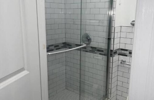 Castle Hill Apartment | Spacious one Bedroom apt *No cleaning fee*