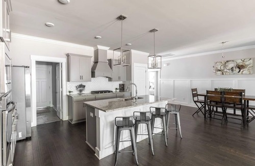 Belle Mina House | Spacious One Level Ranch Style Luxury Townhouse