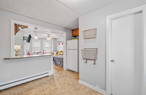 Manchester Apartment | Spacious Open-Concept Studio Short-Midterm Stays