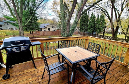 Fox Valley House | Spacious open concept home w/game room + firepit