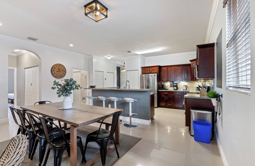 River Oaks House | Spacious open floor plan for today’s busy lifestyles.