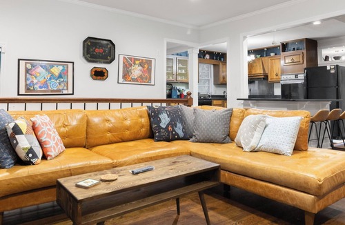 Terry Sanford House | Spacious open floor plan. 5 beds. 5 TVs. & Art.