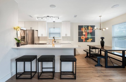 Southampton House | Spacious & Open S Austin Home - Good Vibes Getaway