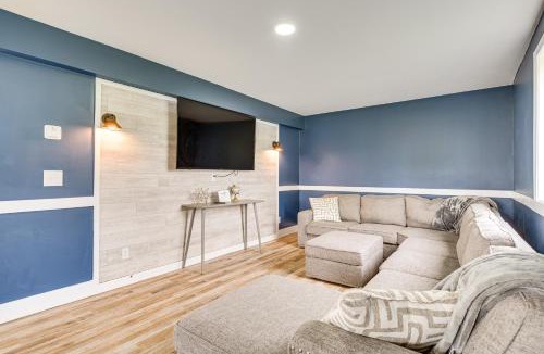 Oswego House | Spacious Oswego Home: 6 Mi to Fort Ontario!