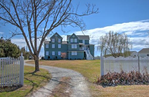 Marshallberg House | Spacious Outer Banks House with Private Dock!