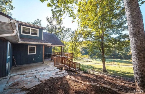 St. James House | Spacious Ozark Home Near River & Wineries
