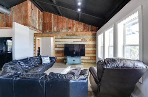 Palo Pinto House | Spacious Palo Pinto Home: Private Dock & Pool