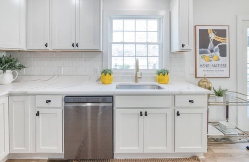 Parma House | Spacious Parma House with Garage & WiFi