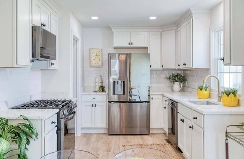 Parma House | Spacious Parma House with Garage & WiFi